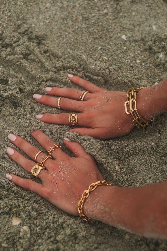 Why Jewelry Tarnishes and Top Tips to Keep It Shining